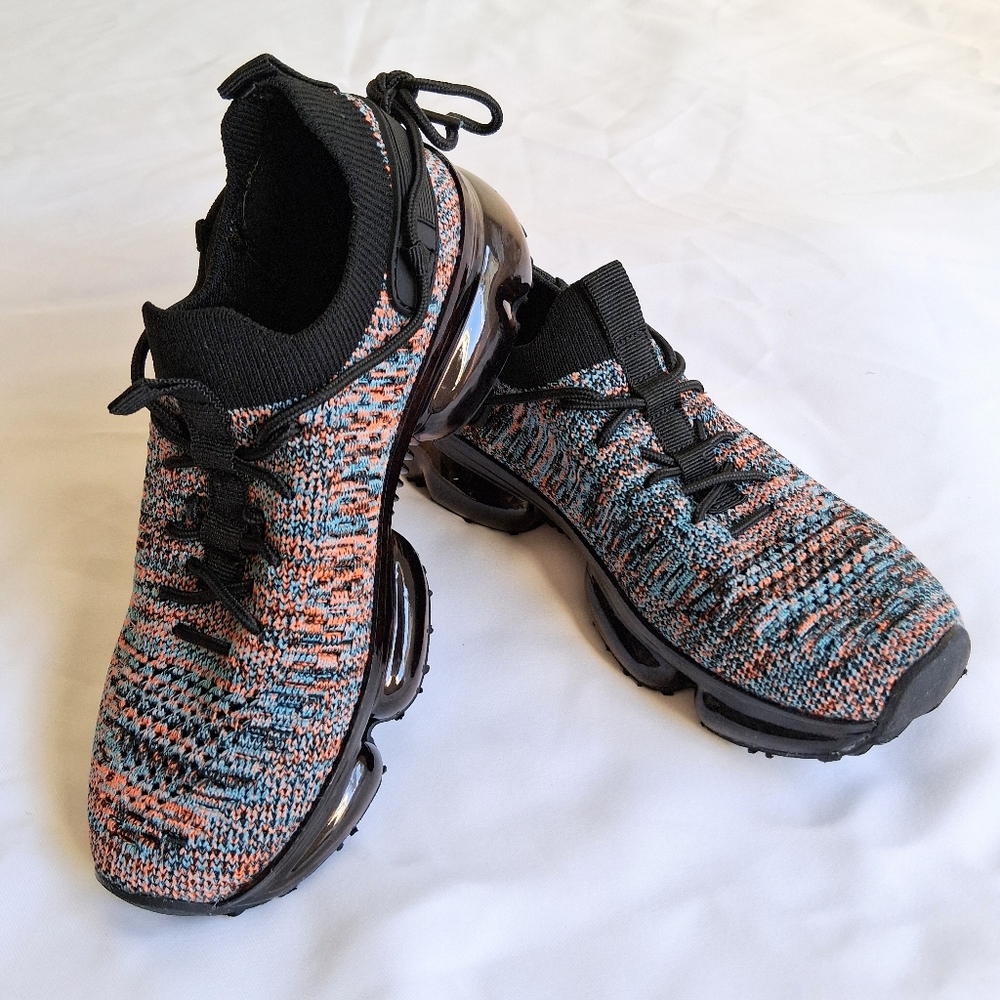 Link Girl's Multicolor Knit Sneakers with Black Soles